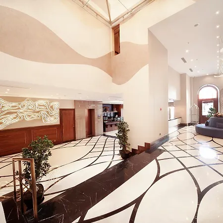 Grand De Pera Otel 4*