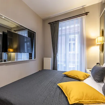 Hotel Grand De Pera 4*