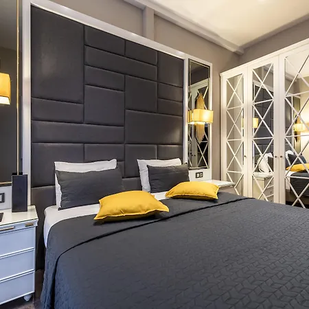 Grand De Pera Hotel