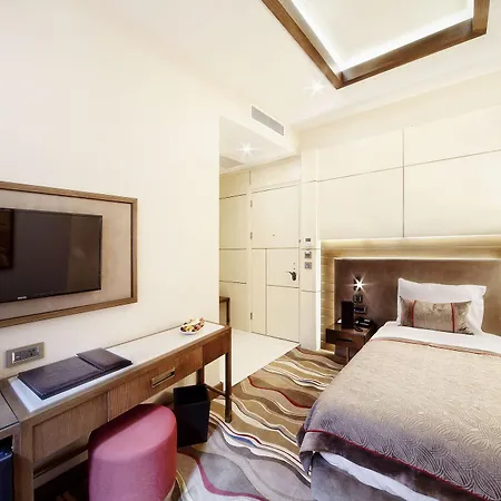 Grand De Pera Hotel