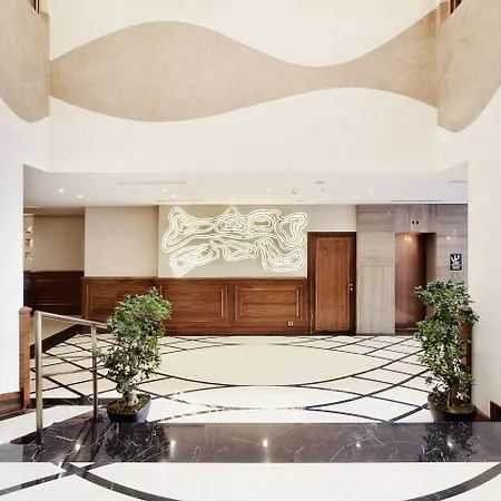Grand De Pera 4*