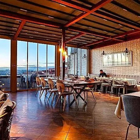 Grand De Pera Hotel