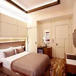 Grand De Pera Hotel 4*