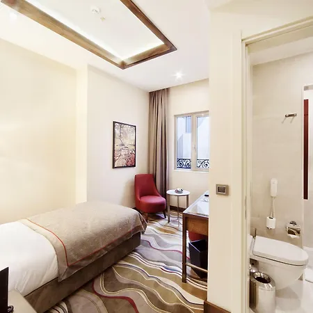 Hotel Grand De Pera Istanboel