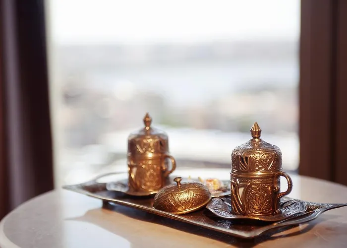 佩拉大酒店 酒店 4*